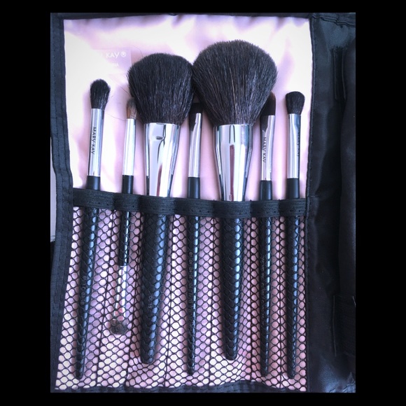 Mary Kay 7 Piece Brush Set